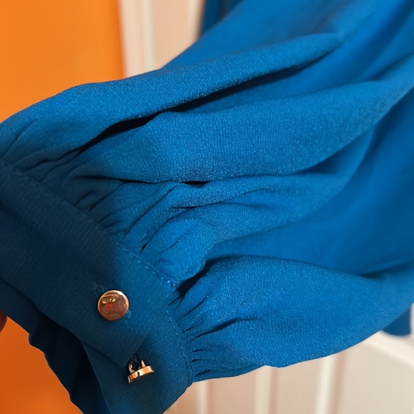 Woman blouse - Picture 6 of 9